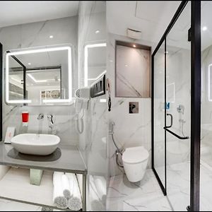 Executive King Suite